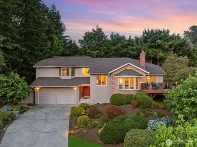 Property photo for 5204 137th Place Se, Bellevue, WA 98006