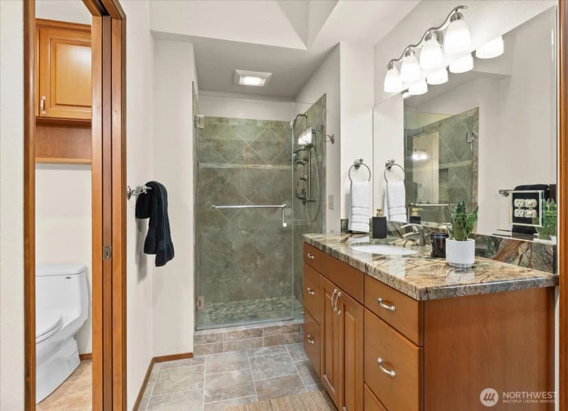 Property photo for 5204 137th Place Se, Bellevue photo 24
