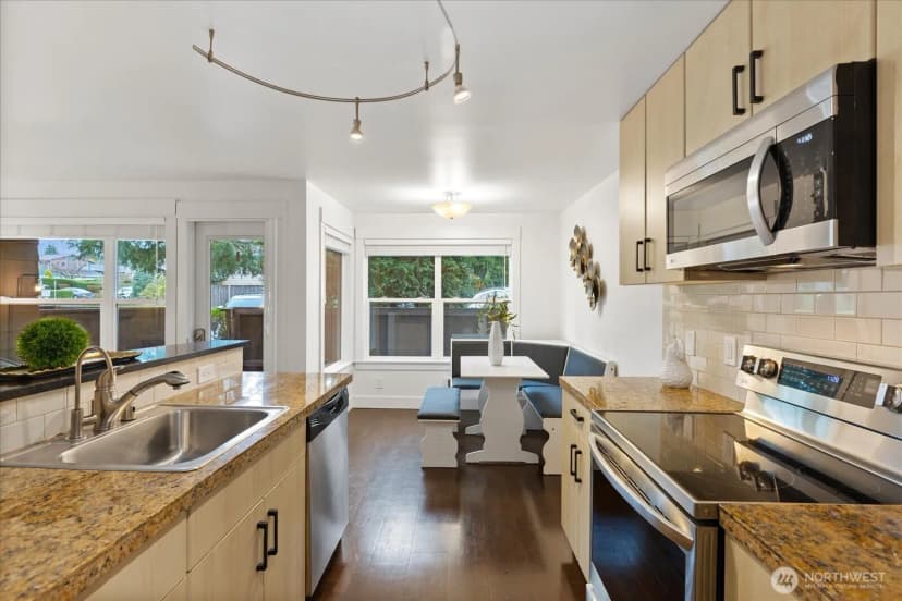 Property photo for 22910 90th Avenue W #d206, Edmonds photo 10