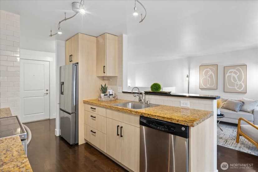 Property photo for 22910 90th Avenue W #d206, Edmonds photo 8