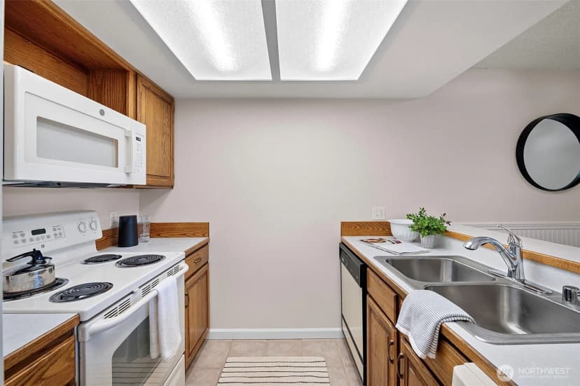 Property photo for 1902 Bridgeport Way W #104, University Place photo 18