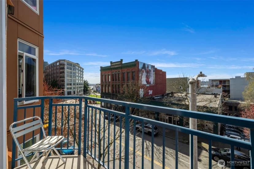 Property photo for 2414 1st Avenue #413, Seattle photo 18