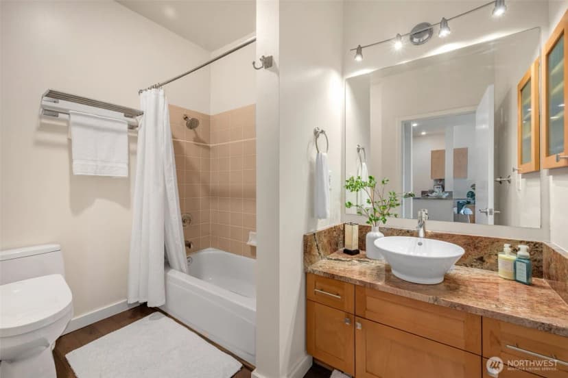 Property photo for 2414 1st Avenue #413, Seattle photo 14