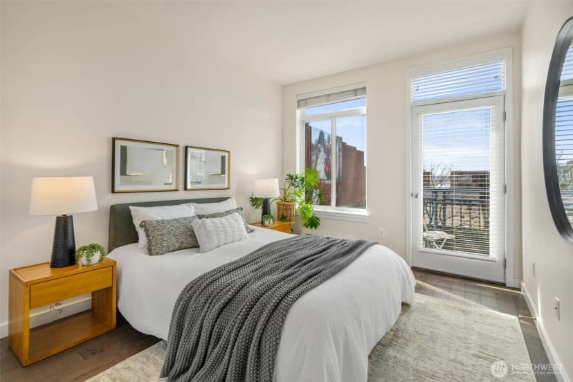 Property photo for 2414 1st Avenue #413, Seattle photo 10