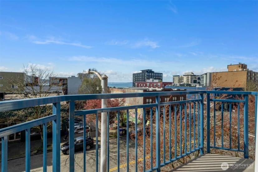 Property photo for 2414 1st Avenue #413, Seattle photo 17