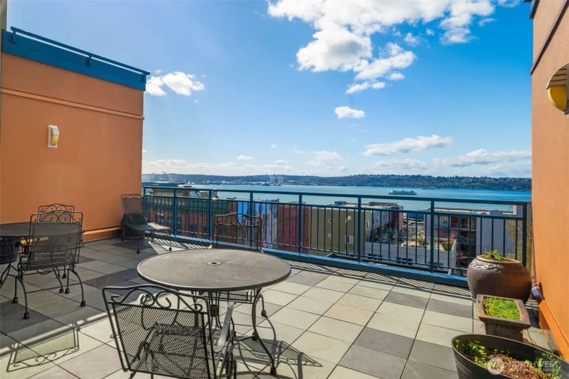 Property photo for 2414 1st Avenue #413, Seattle photo 26