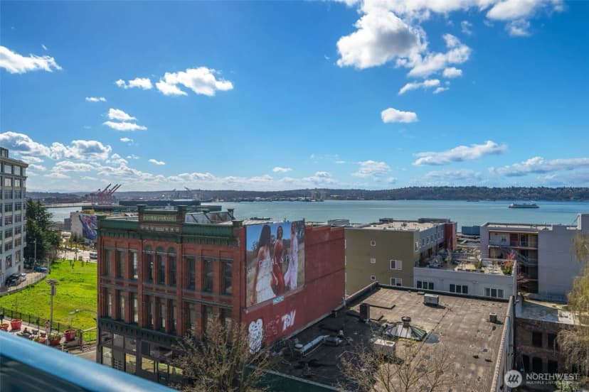 Property photo for 2414 1st Avenue #413, Seattle photo 27
