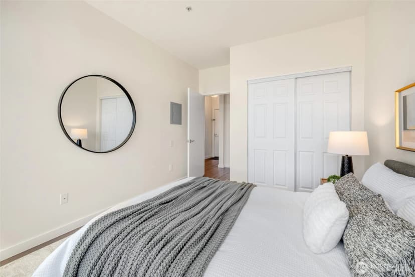 Property photo for 2414 1st Avenue #413, Seattle photo 13