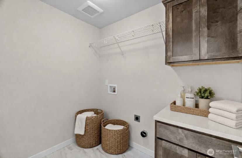 Property photo for 7335 Mirasett Street Sw, Tumwater photo 16