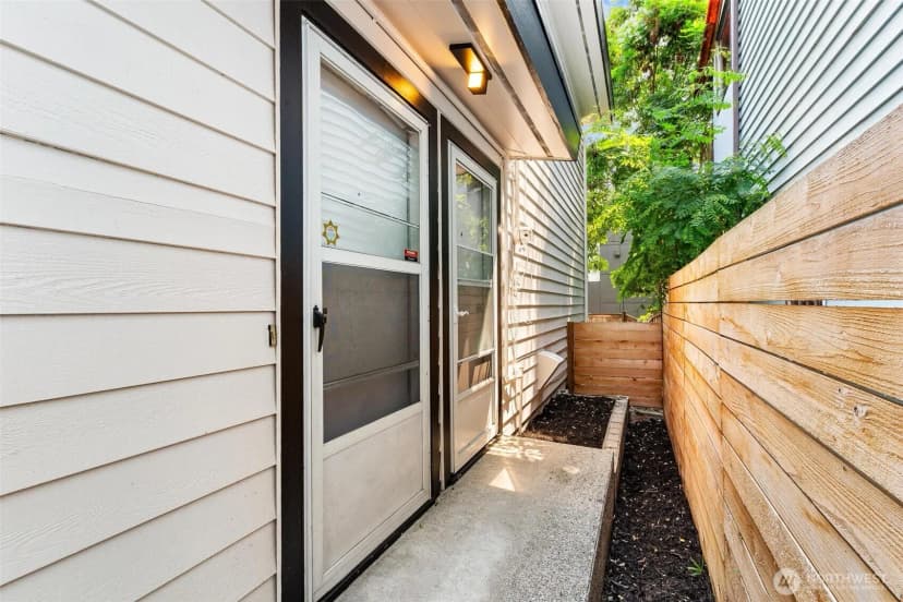 Property photo for 1609 E Alder Street, Seattle photo 23