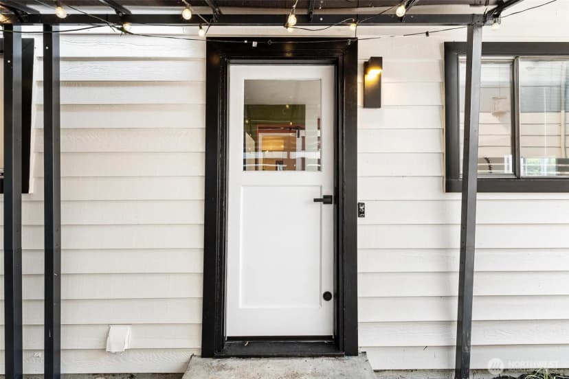 Property photo for 1609 E Alder Street, Seattle photo 6