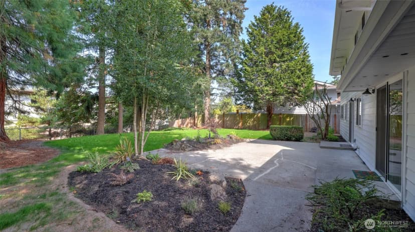 Property photo for 1003 144th Place S, Bellevue photo 28