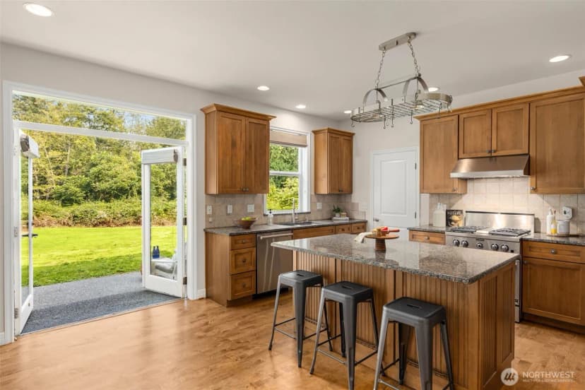 Property photo for 1125 324th Way Ne, Carnation photo 16
