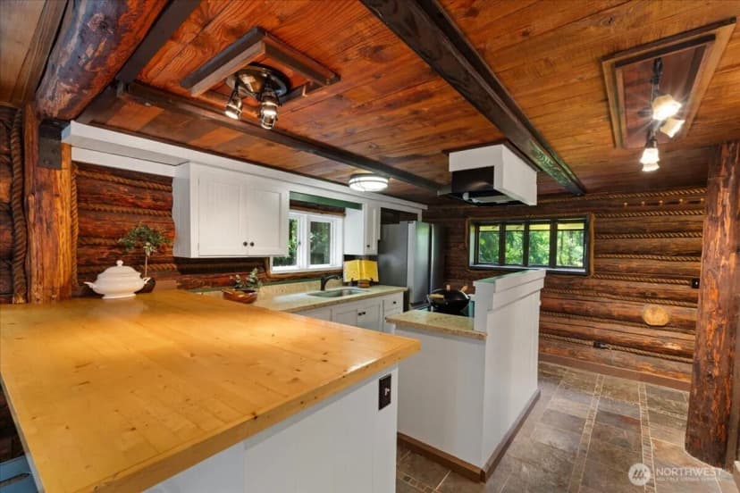 Property photo for 25525 Se Tiger Mountain Road, Issaquah photo 12