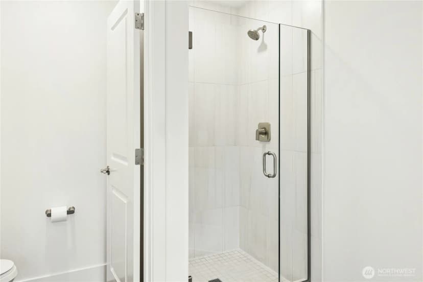 Property photo for 168 Whispering Lane Nw, Bainbridge Island photo 18