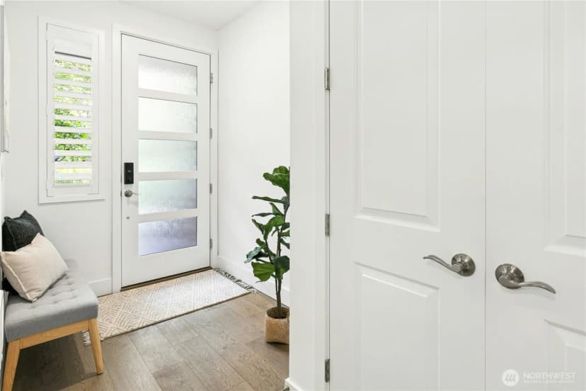 Property photo for 168 Whispering Lane Nw, Bainbridge Island photo 5