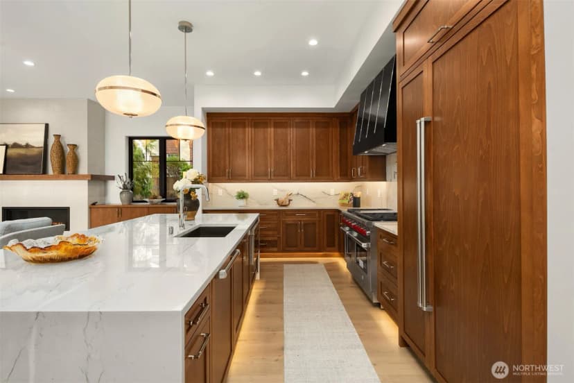 Property photo for 2544 39th Avenue E, Seattle photo 14
