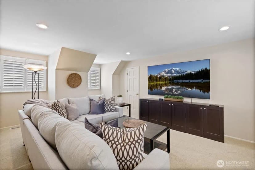 Property photo for 20404 Ne 35th Street, Sammamish photo 21