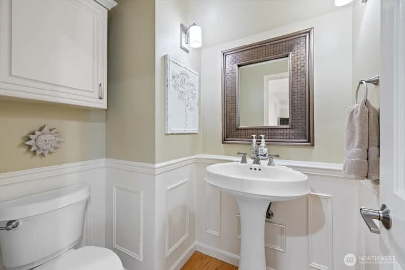 Property photo for 20404 Ne 35th Street, Sammamish photo 18