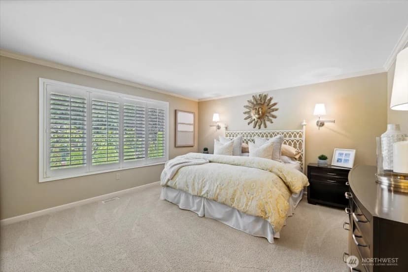 Property photo for 20404 Ne 35th Street, Sammamish photo 22