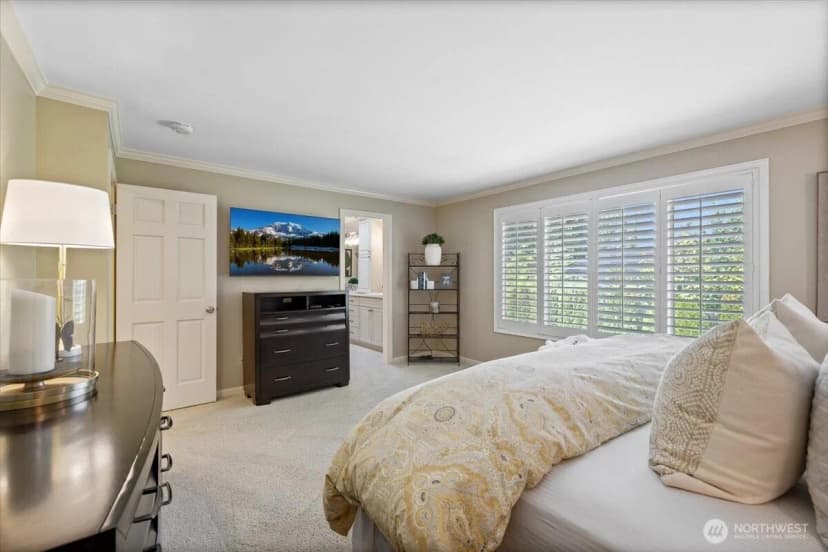 Property photo for 20404 Ne 35th Street, Sammamish photo 24