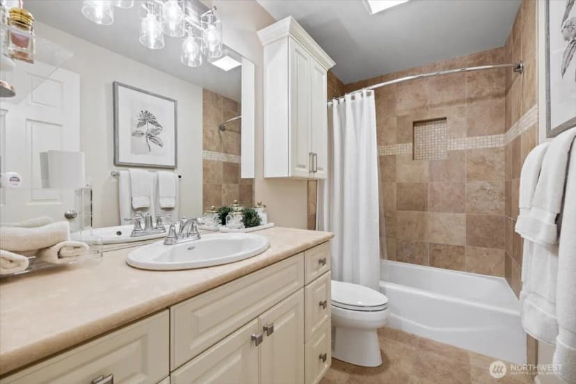 Property photo for 20404 Ne 35th Street, Sammamish photo 30