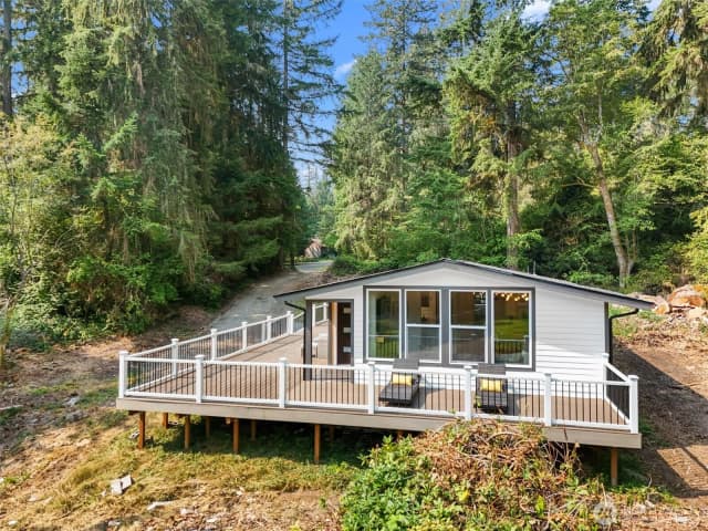 Property photo for 10711 Edgewood Dr Anderson Island, Anderson Island