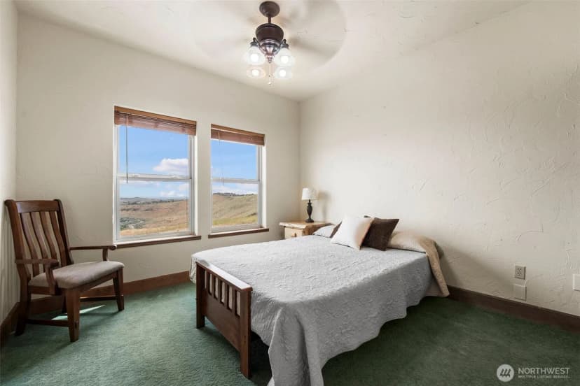 Property photo for 34214 S Glenn Miller Road Se, Kennewick photo 31