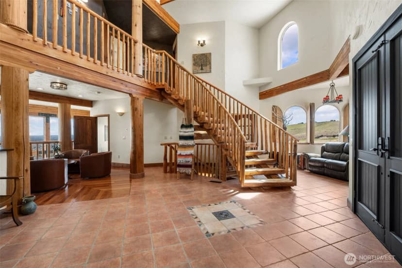 Property photo for 34214 S Glenn Miller Road Se, Kennewick photo 4