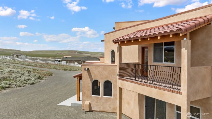 Property photo for 34214 S Glenn Miller Road Se, Kennewick photo 35