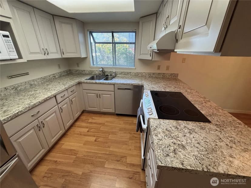 Property photo for 19219 40th Avenue W #h-1, Lynnwood photo 6