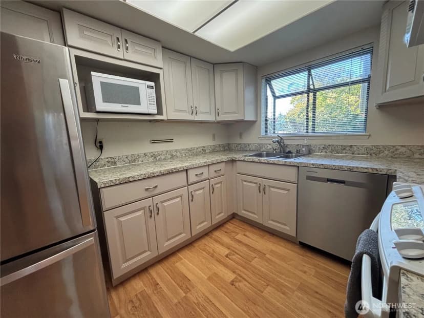 Property photo for 19219 40th Avenue W #h-1, Lynnwood photo 8