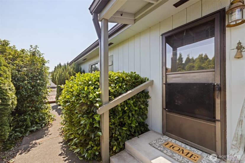 Property photo for 325 N 5th Avenue #38, Sequim photo 4