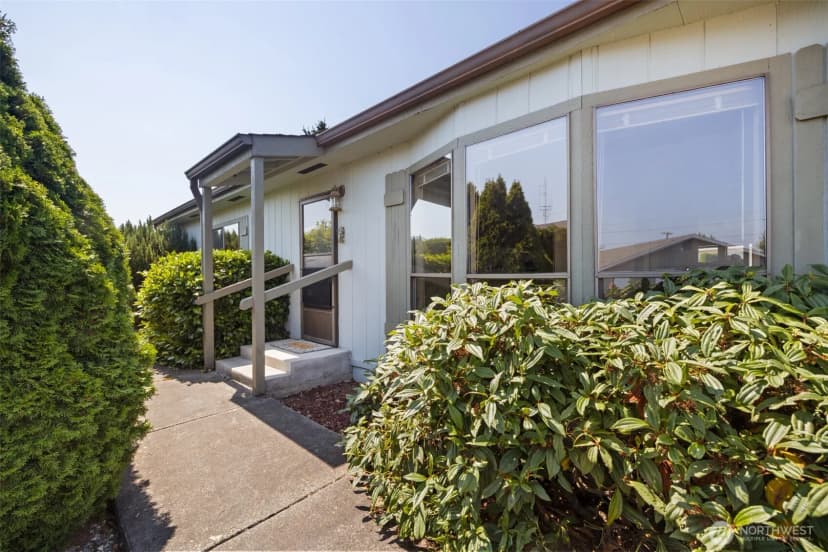Property photo for 325 N 5th Avenue #38, Sequim photo 3