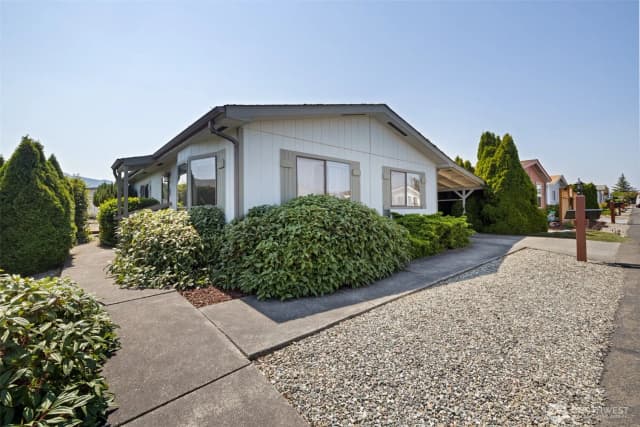 Property photo for 325 N 5th Avenue #38, Sequim photo 2