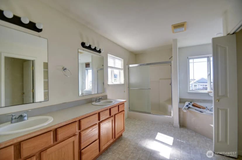 Property photo for 1264 E Ocean Shores Boulevard Sw, Ocean Shores photo 12