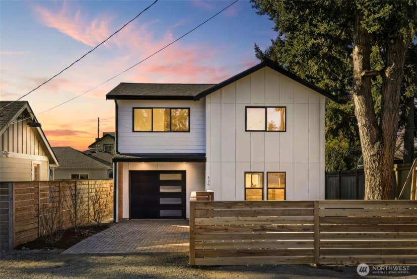 Property photo for 526 N 100th Street, Seattle
