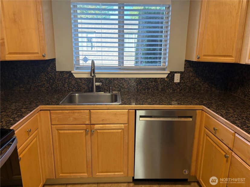 Property photo for 5229 188th Street Sw #12, Lynnwood photo 12