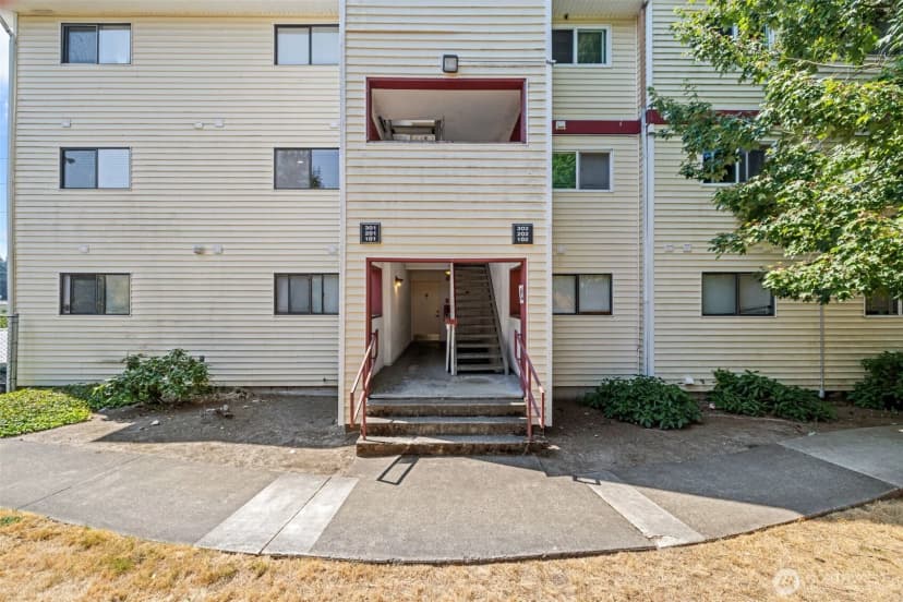 Property photo for 29645 18th Avenue S #a201, Federal Way photo 18