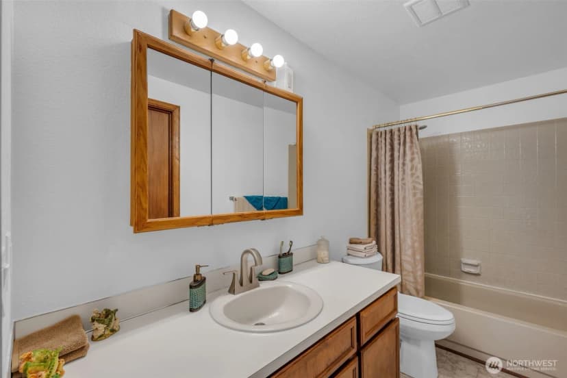 Property photo for 11622 Se 320th Street, Auburn photo 16