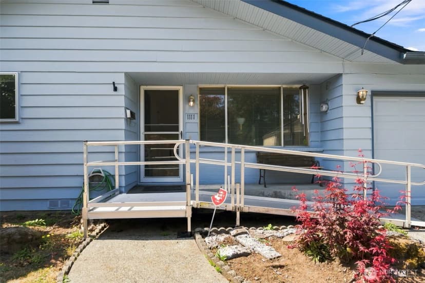 Property photo for 1111 Pierce Avenue Ne, Renton photo 29