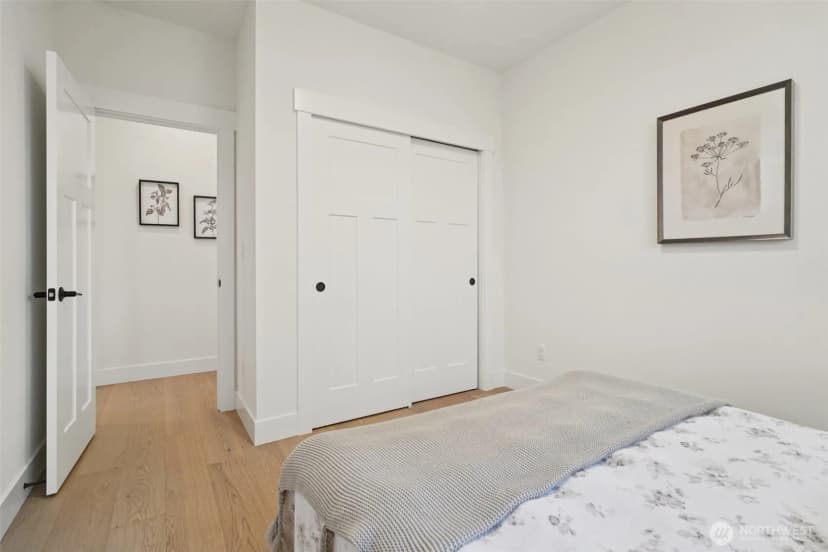 Property photo for 8014 222nd Street Sw, Edmonds photo 11