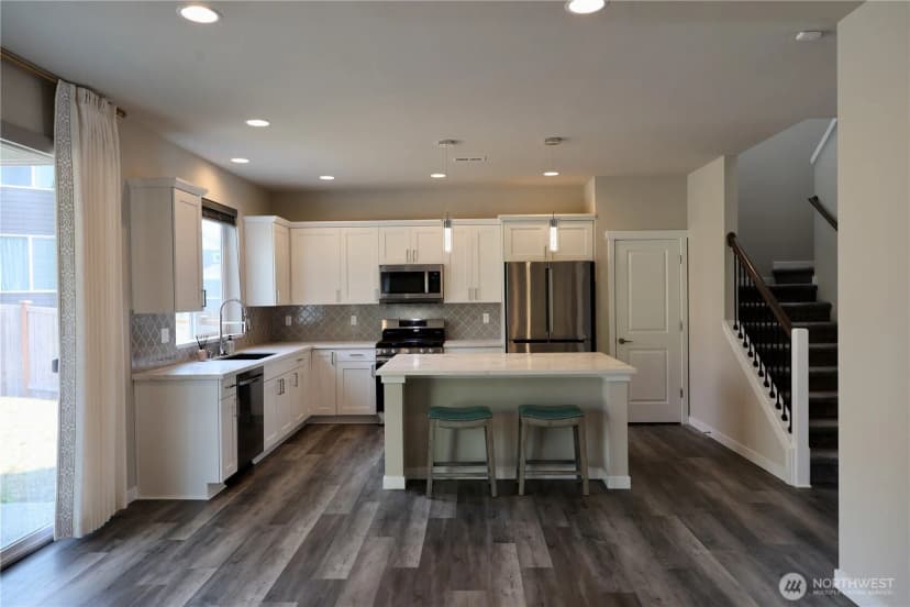 Property photo for 2209 Sw Putnam Drive #n/a, Oak Harbor photo 8