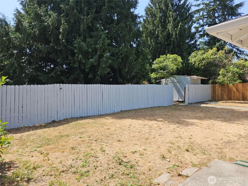 Property photo for 15619 Ne 1st Place, Bellevue photo 15