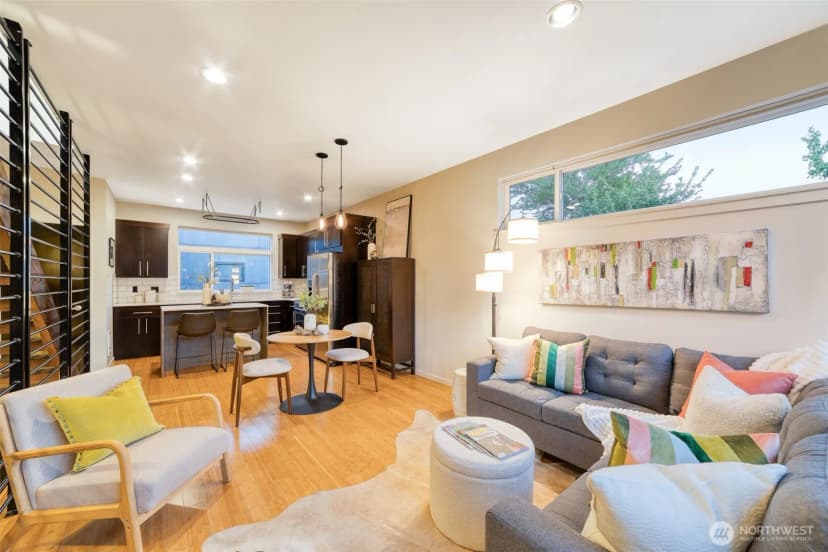Property photo for 1519 14th Avenue S #c, Seattle photo 2