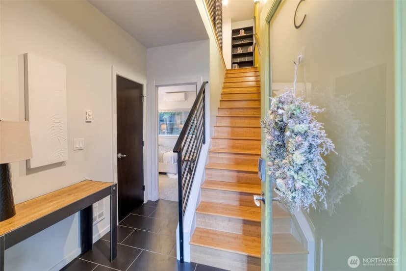 Property photo for 1519 14th Avenue S #c, Seattle photo 7