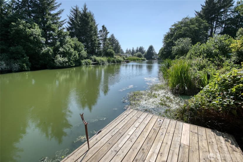Property photo for 133 Cakesosta Street Sw, Ocean Shores photo 9