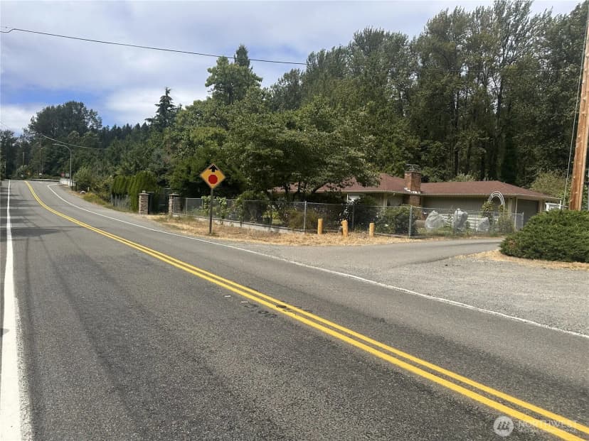 Property photo for 15406 Se Jones Road, Renton photo 12