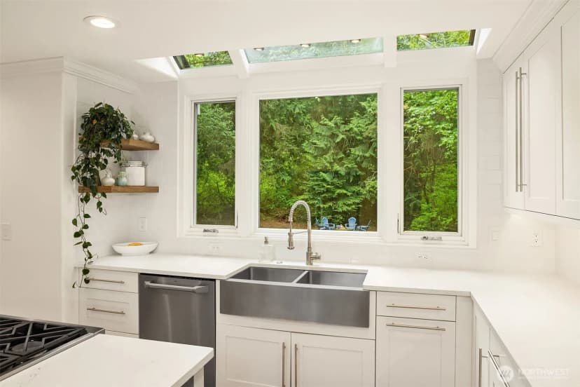 Property photo for 14214 216th Avenue Ne, Woodinville photo 17