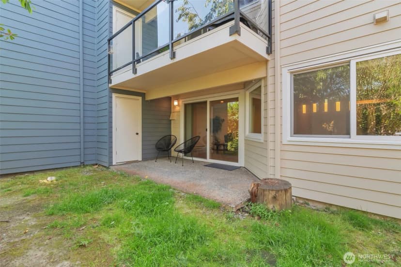 Property photo for 4183 W Lake Sammamish Parkway Se #b104, Bellevue photo 15